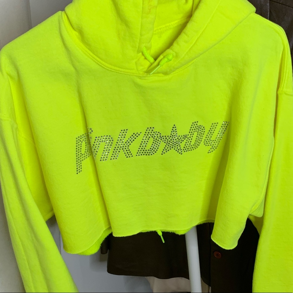 Cropped PINKBABY hoodie